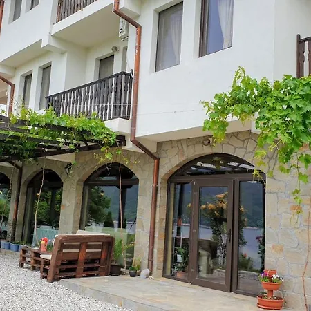 Семеен Хотел Оренда Guest house
